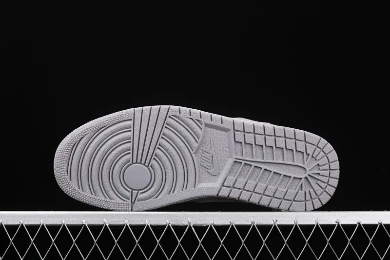 All Categories Air Jordan Jordan Series Basketball Shoes Air Jordan 1 High Air Jordan 1 Mid AJ1 Joe 1 Gray Little Earl Basketball Shoes CD7240-002